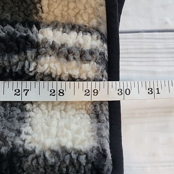 Home Free Plaid Fleece Pullover in Black and Cream Women's Size 2X - Picture 10 of 10